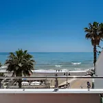 Sol Arena Y Mar First Line Апартаменти *