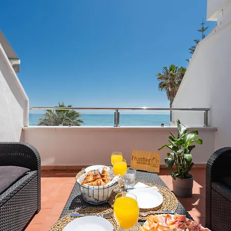 Апартаменты Sol Arena Y Mar First Line Торремолинос